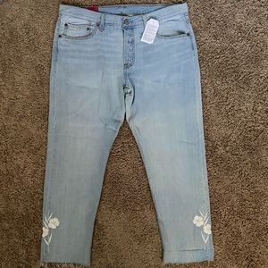 Levi’s mom jeans 👖